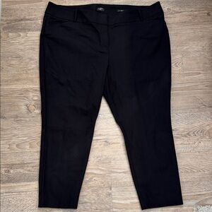 LOFT Plus Black Skinny Pants